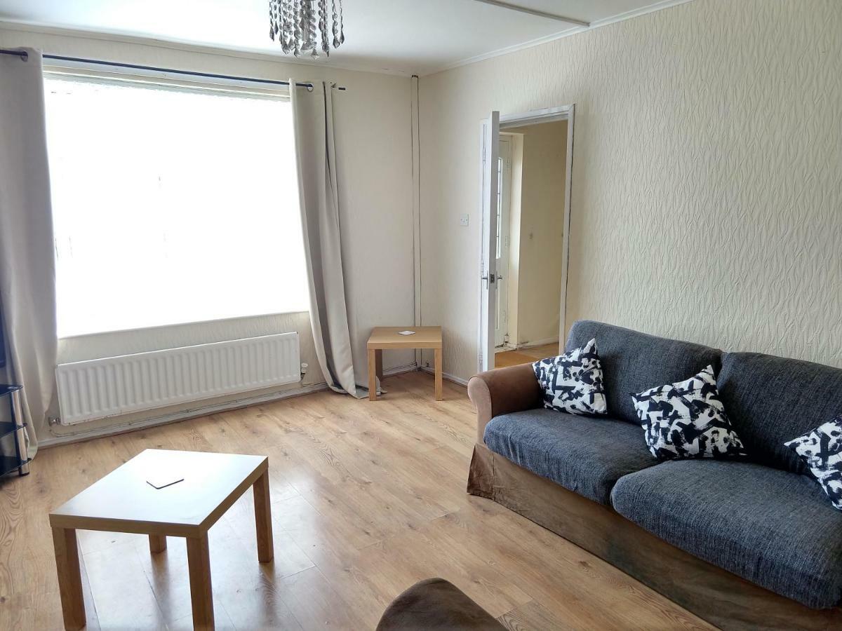 Rowe Gardens - Self Catering - Guesthouse Style - Comfortable Twin Or Double Rooms - Quiet Residential Area Workington Exteriér fotografie